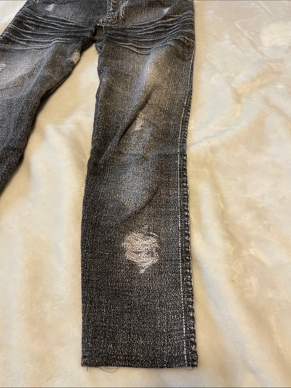 Connection 18 jeggings Jeans in Black Wash with Faded Distress
